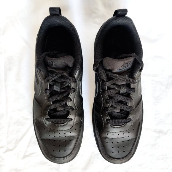 Like New NIKE Black Leather Lace-up Sneakers Tennis Shoes 38 7 - Picture 3 of 7